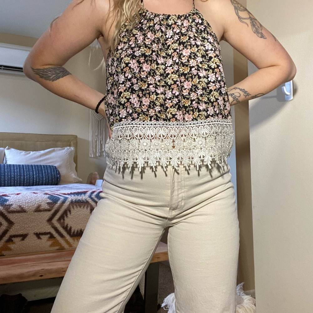 L.A. Hearts Floral Lace Tank